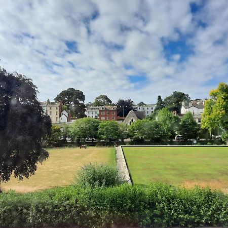 Dawlish Lawn View Apartment ภายนอก รูปภาพ